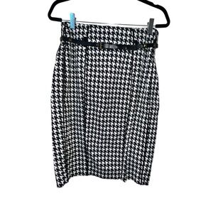 XOXO Black and White Houndstooth Pencil Skirt